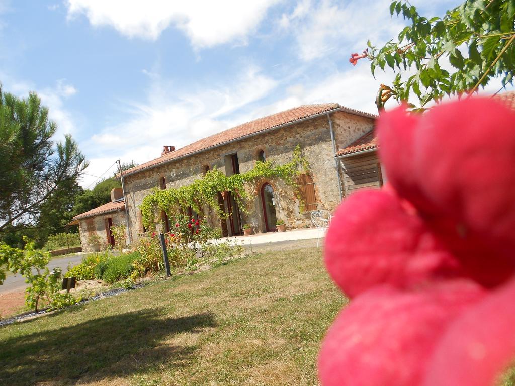 Chambres D'Hotes Le Chateau Rouge Saint-Germain-sur-Moine Exterior photo